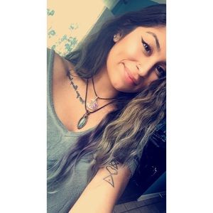 Meet your Posher, Amber